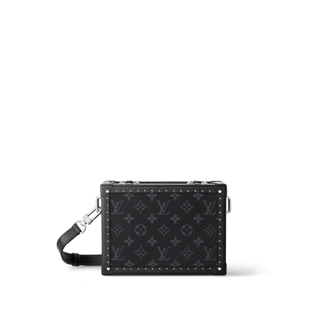 Lv store hand clutch